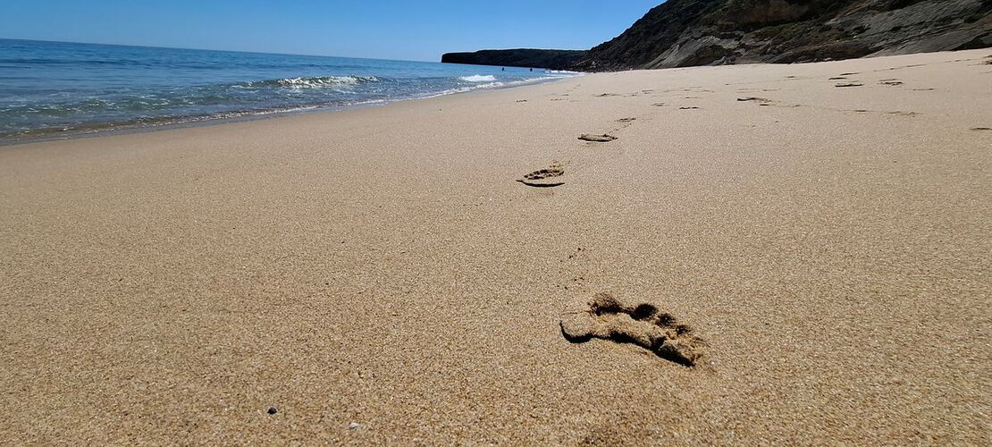 Fußspuren im Sand